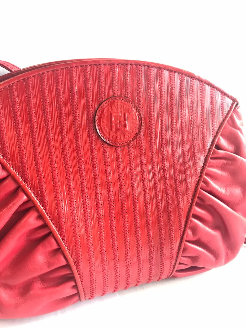 FENDI 80's vintage red patent enamel and nappa leather oval round shape shoulder purse