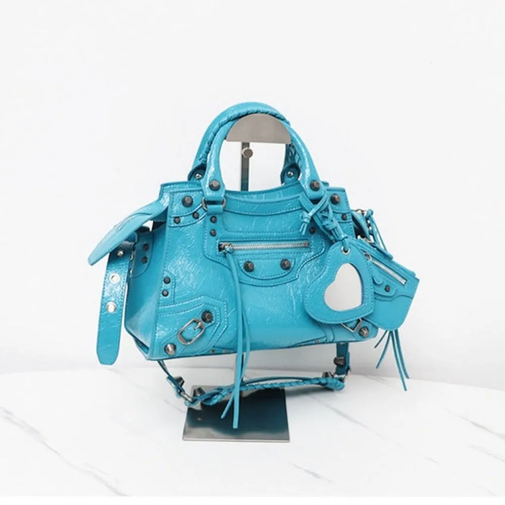 Fiji Satchel