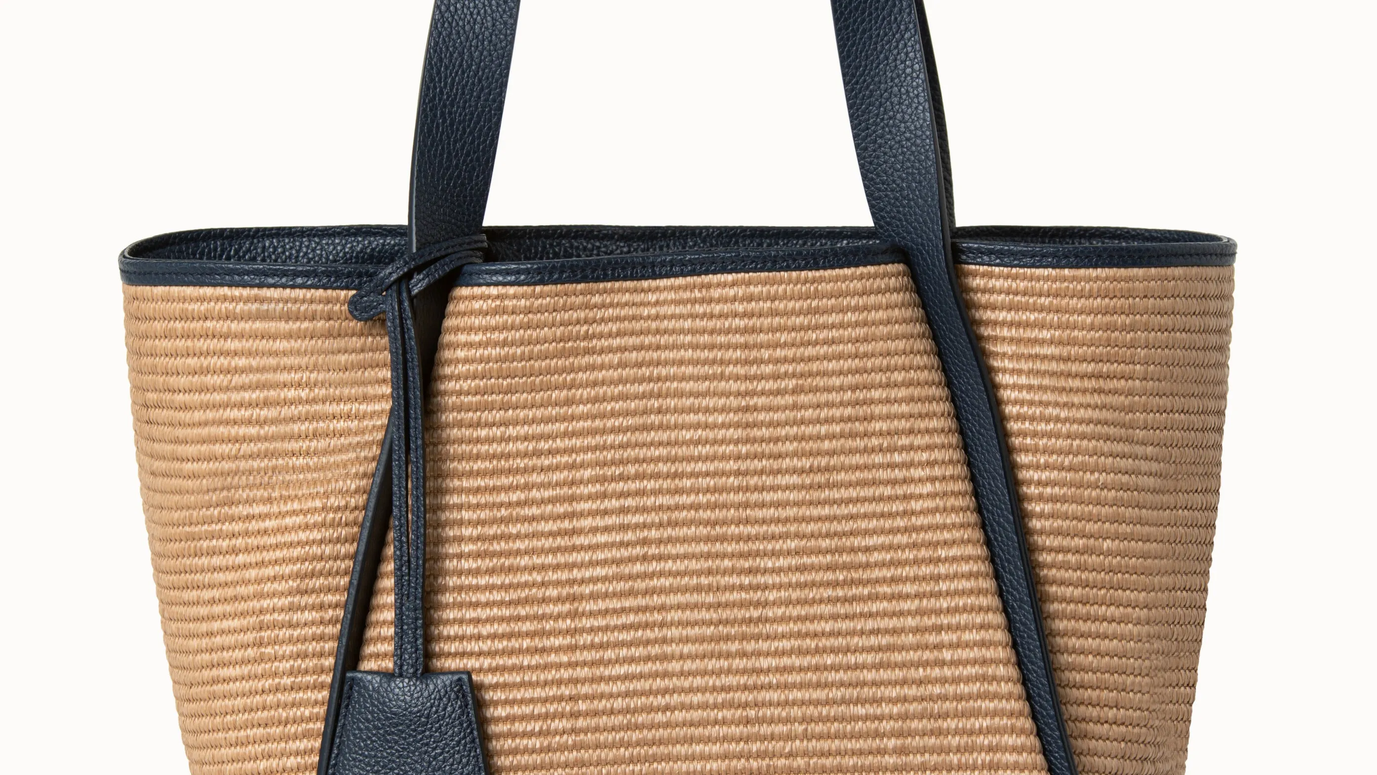 Kleine Alex-Handtasche aus Raffia-Bast-Gewebe