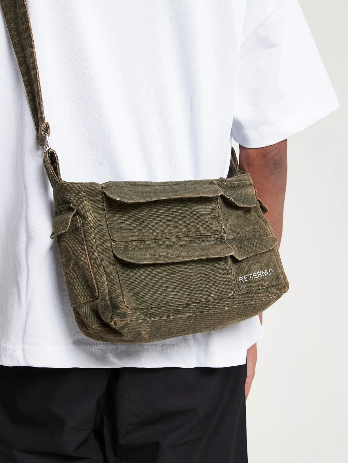 MULTIPOCKET RETERNITY SHOULDER BAG