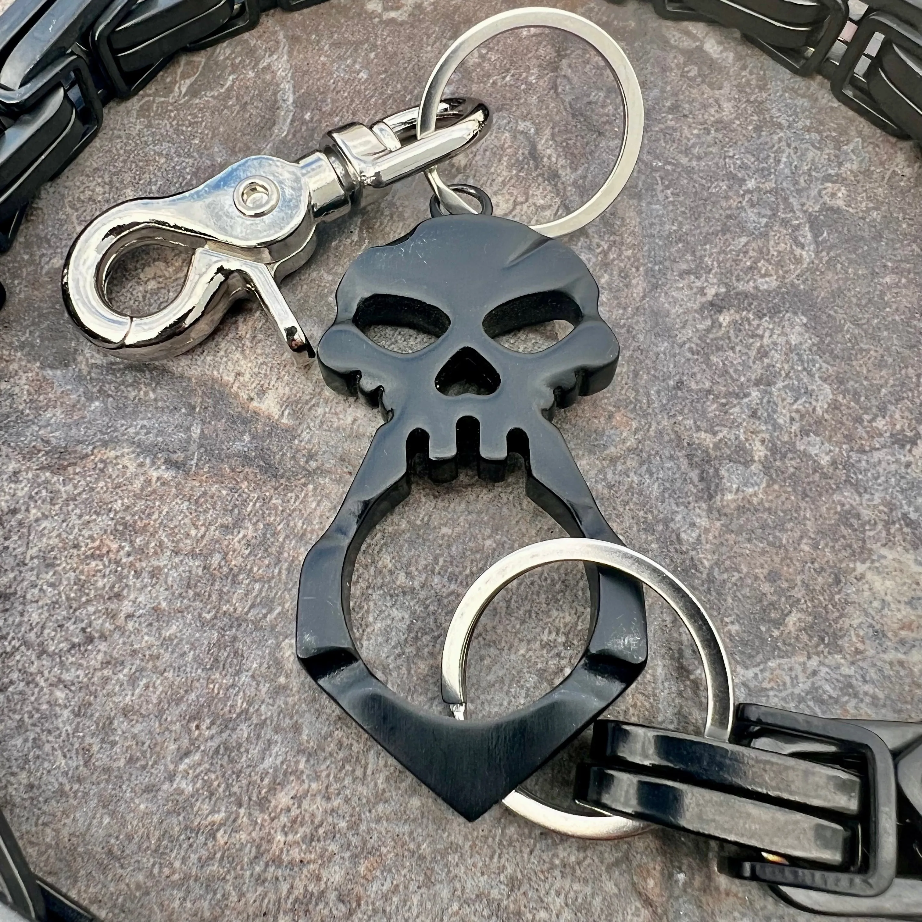 One Finger Ring Black Wallet Chain - Black Daytona CVO - WC048CVO