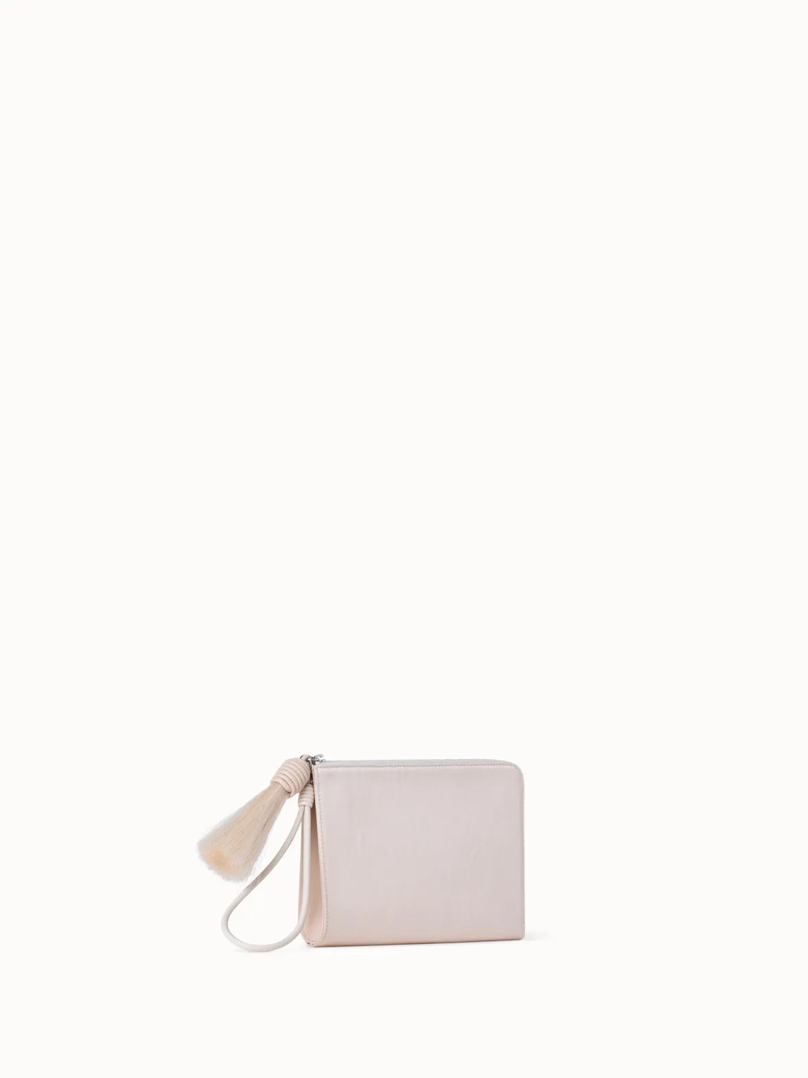 Tassel Pouch aus Satinstoff